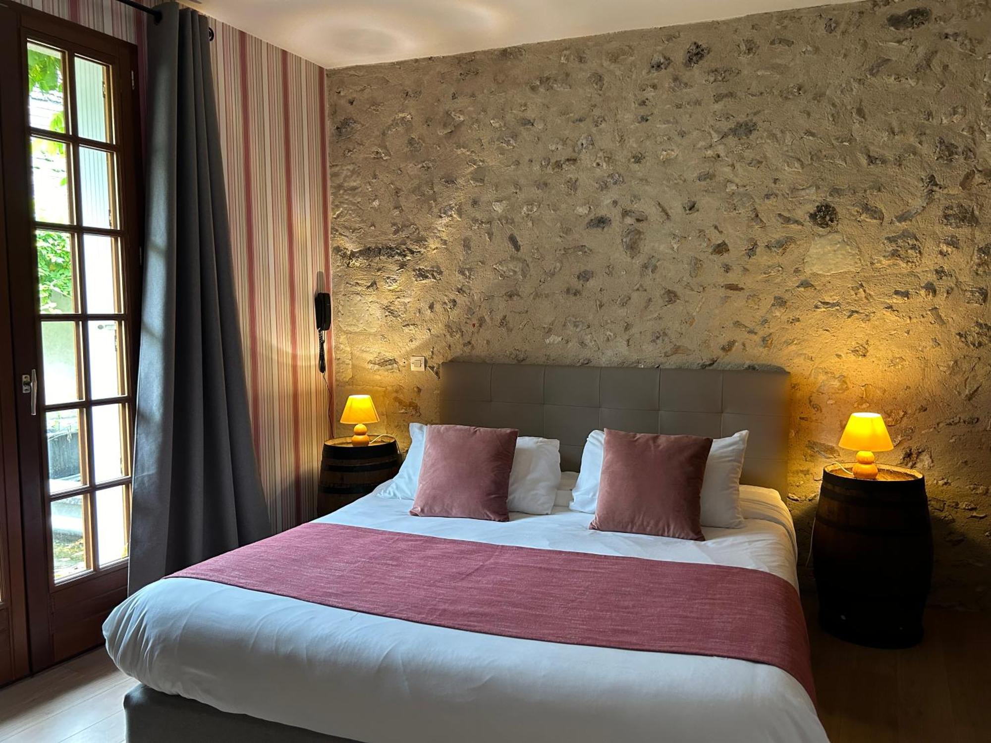 Logis Auberge Le Colombien - Hotel Et Restaurant فيلاندري المظهر الخارجي الصورة