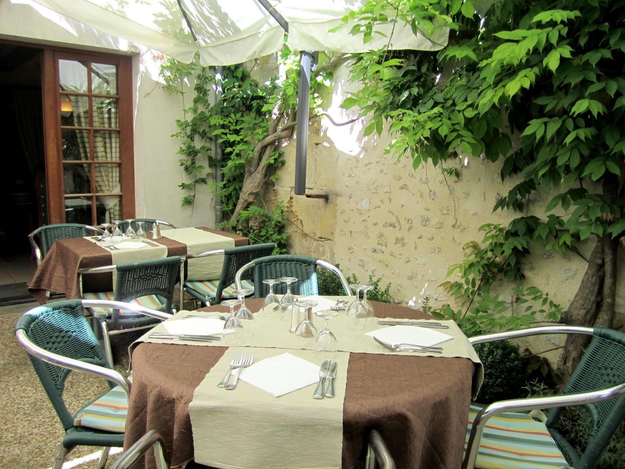 Logis Auberge Le Colombien - Hotel Et Restaurant فيلاندري المظهر الخارجي الصورة