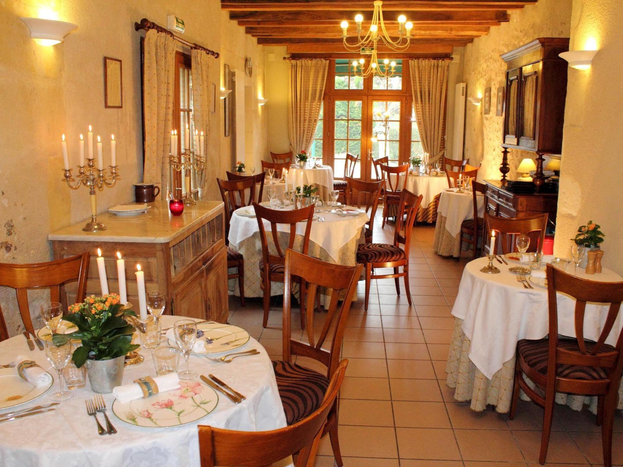 Logis Auberge Le Colombien - Hotel Et Restaurant فيلاندري المظهر الخارجي الصورة
